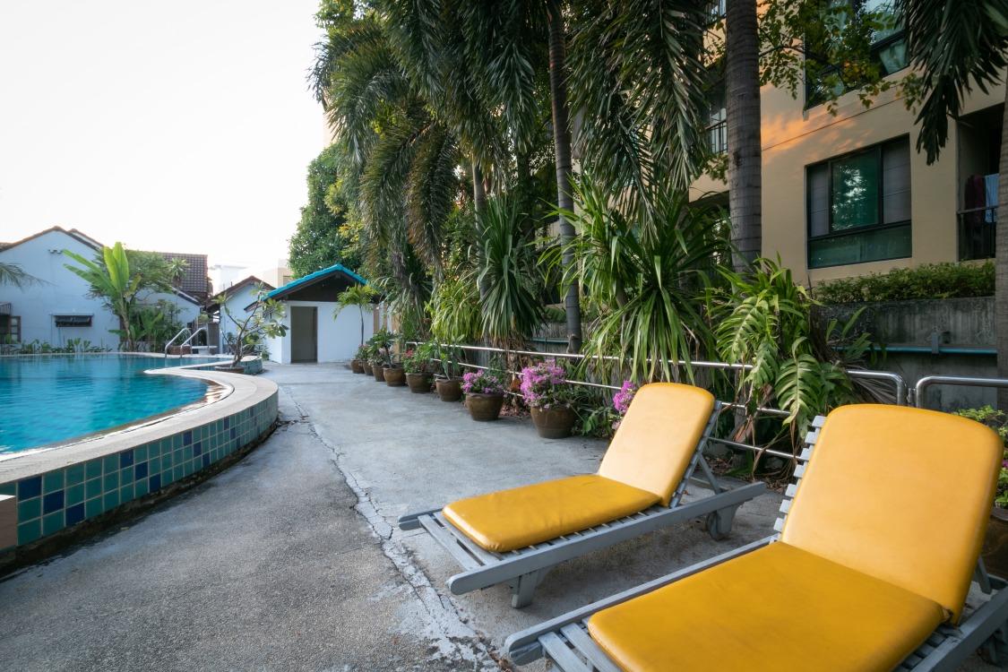 Lily Hotel Bangkok Buitenkant foto