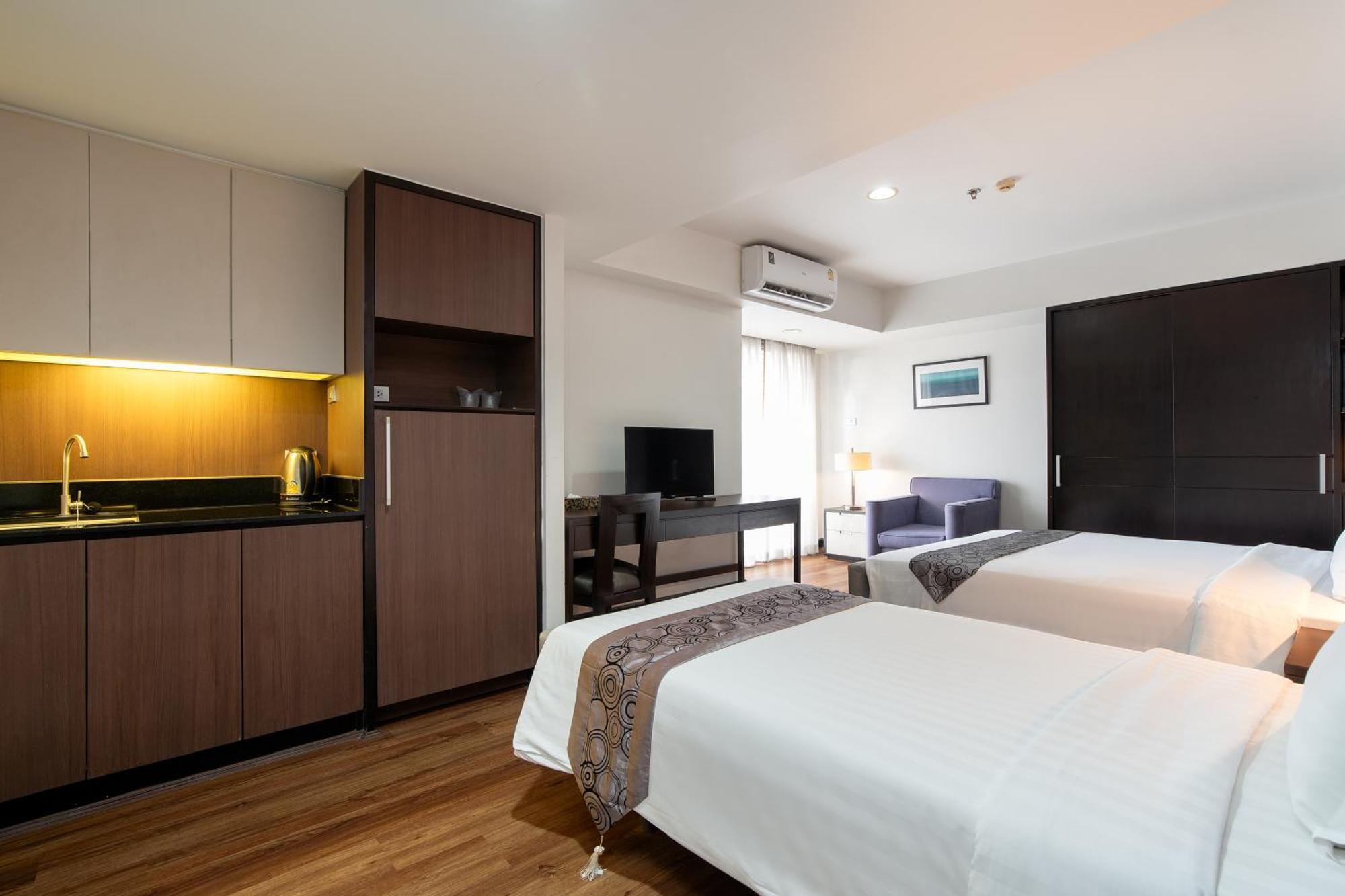 Lily Hotel Bangkok Buitenkant foto