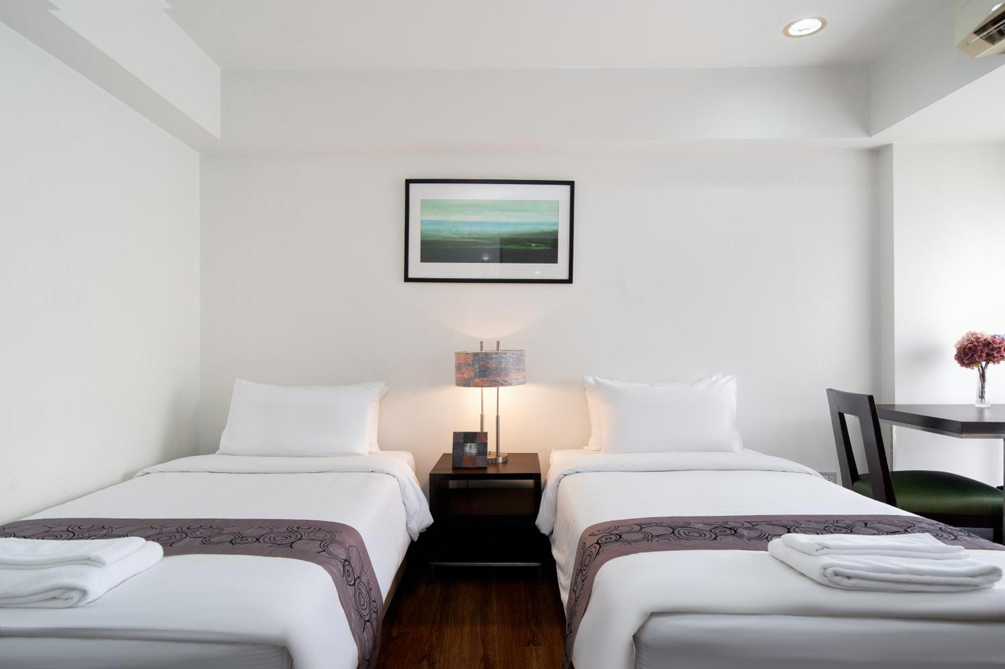 Lily Hotel Bangkok Buitenkant foto