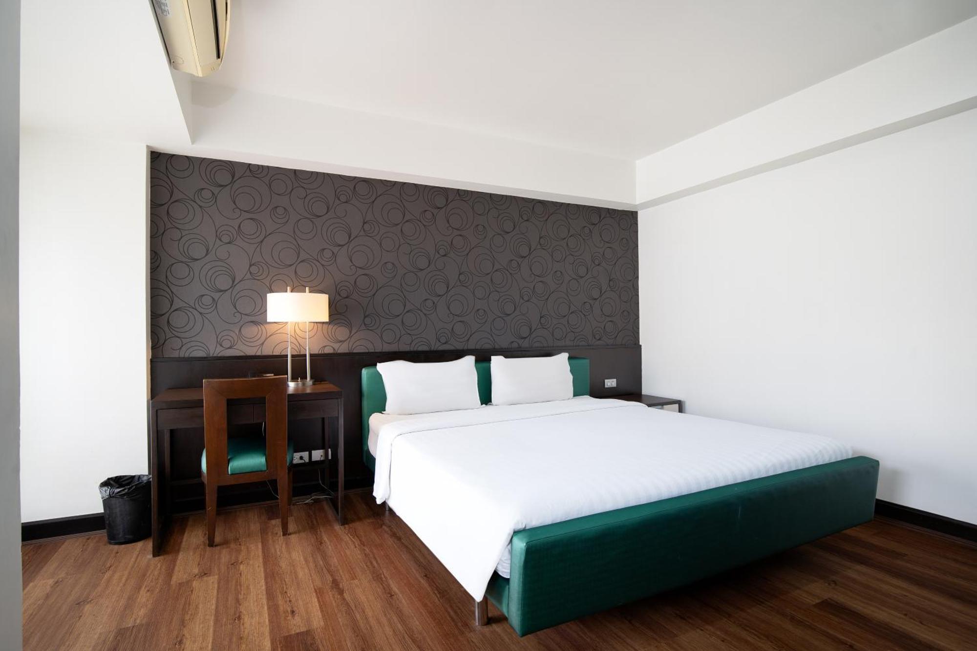 Lily Hotel Bangkok Buitenkant foto