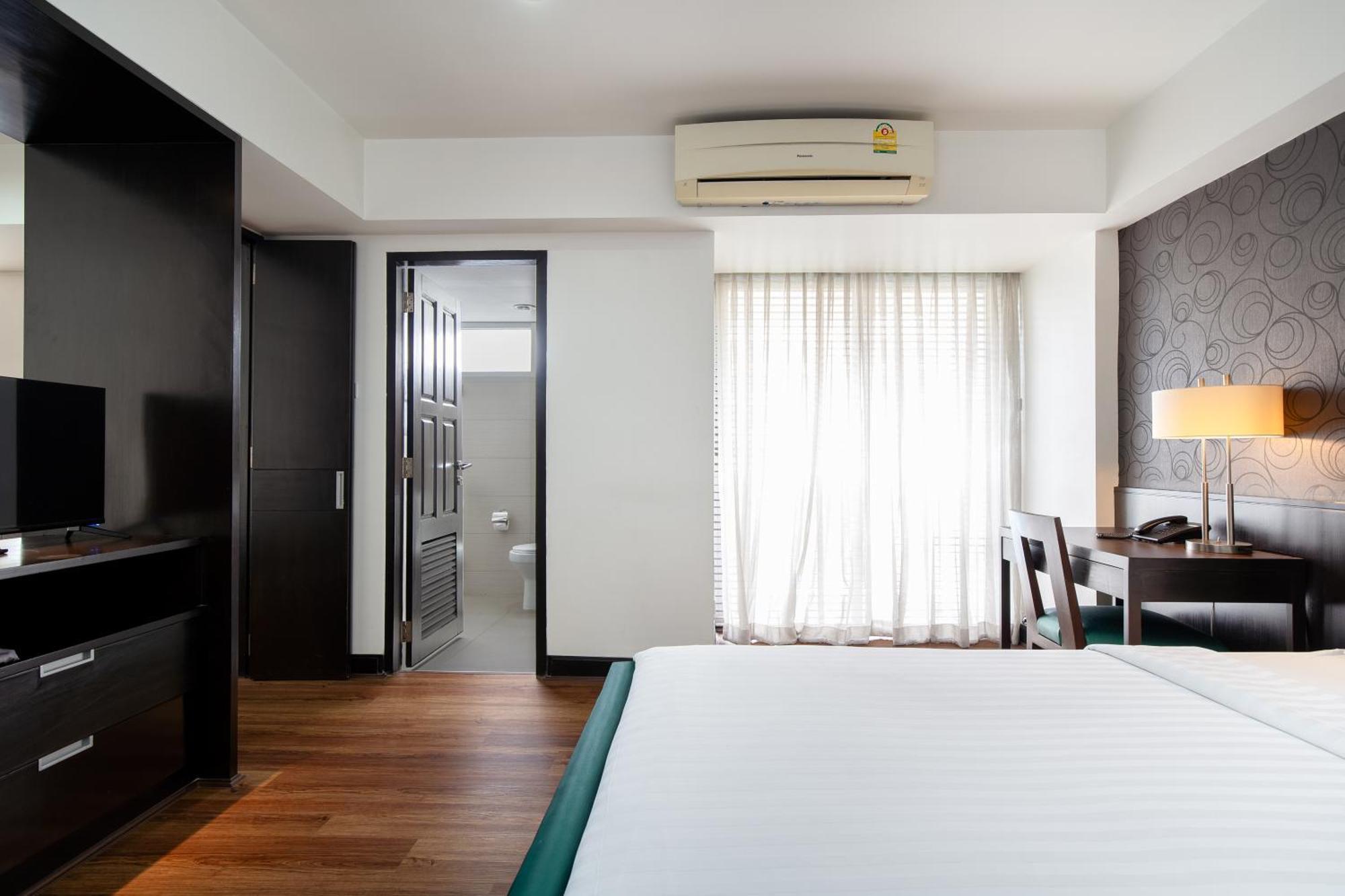 Lily Hotel Bangkok Buitenkant foto