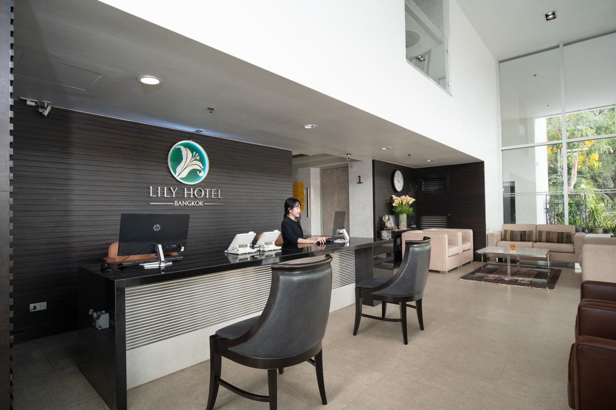 Lily Hotel Bangkok Buitenkant foto