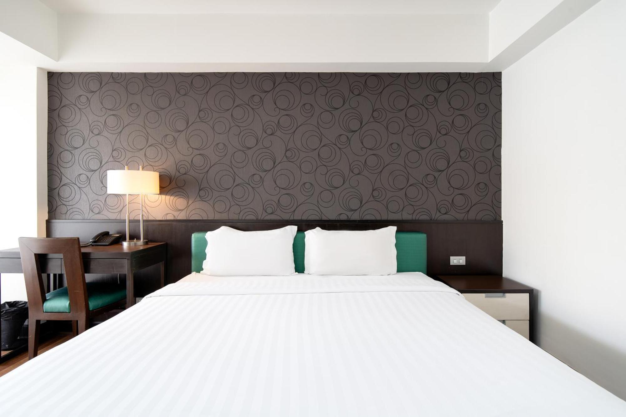 Lily Hotel Bangkok Buitenkant foto