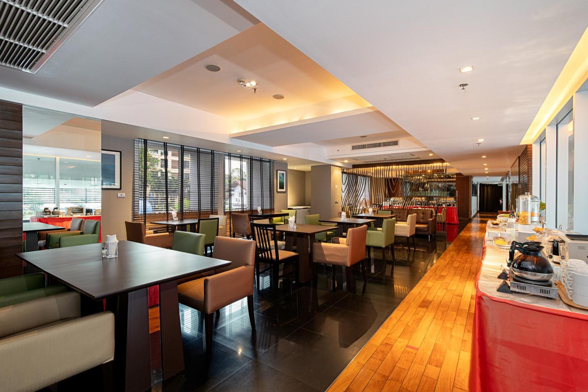 Lily Hotel Bangkok Buitenkant foto