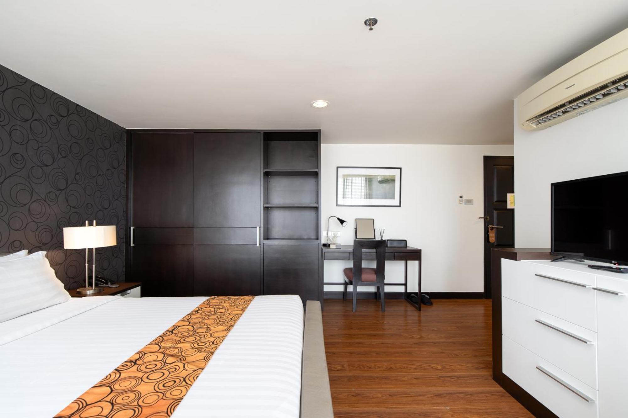 Lily Hotel Bangkok Buitenkant foto