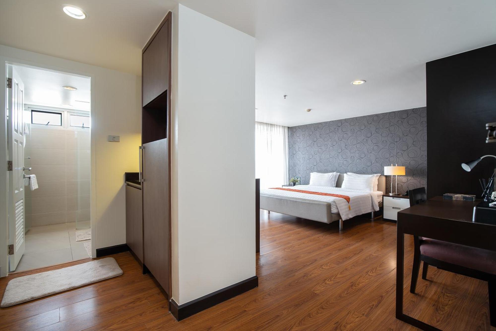 Lily Hotel Bangkok Buitenkant foto